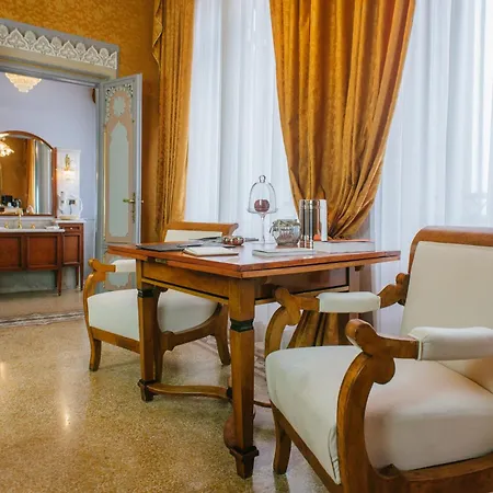Relais & Chateaux Villa Crespi-3